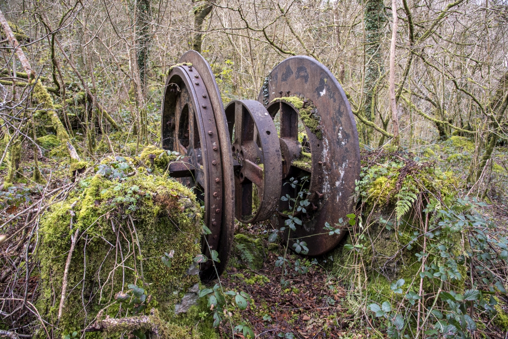 Incline winder drum and brake band, submitted by ilt on 27-03-2026.
© Iain Taylor Incline winder drum and brake band